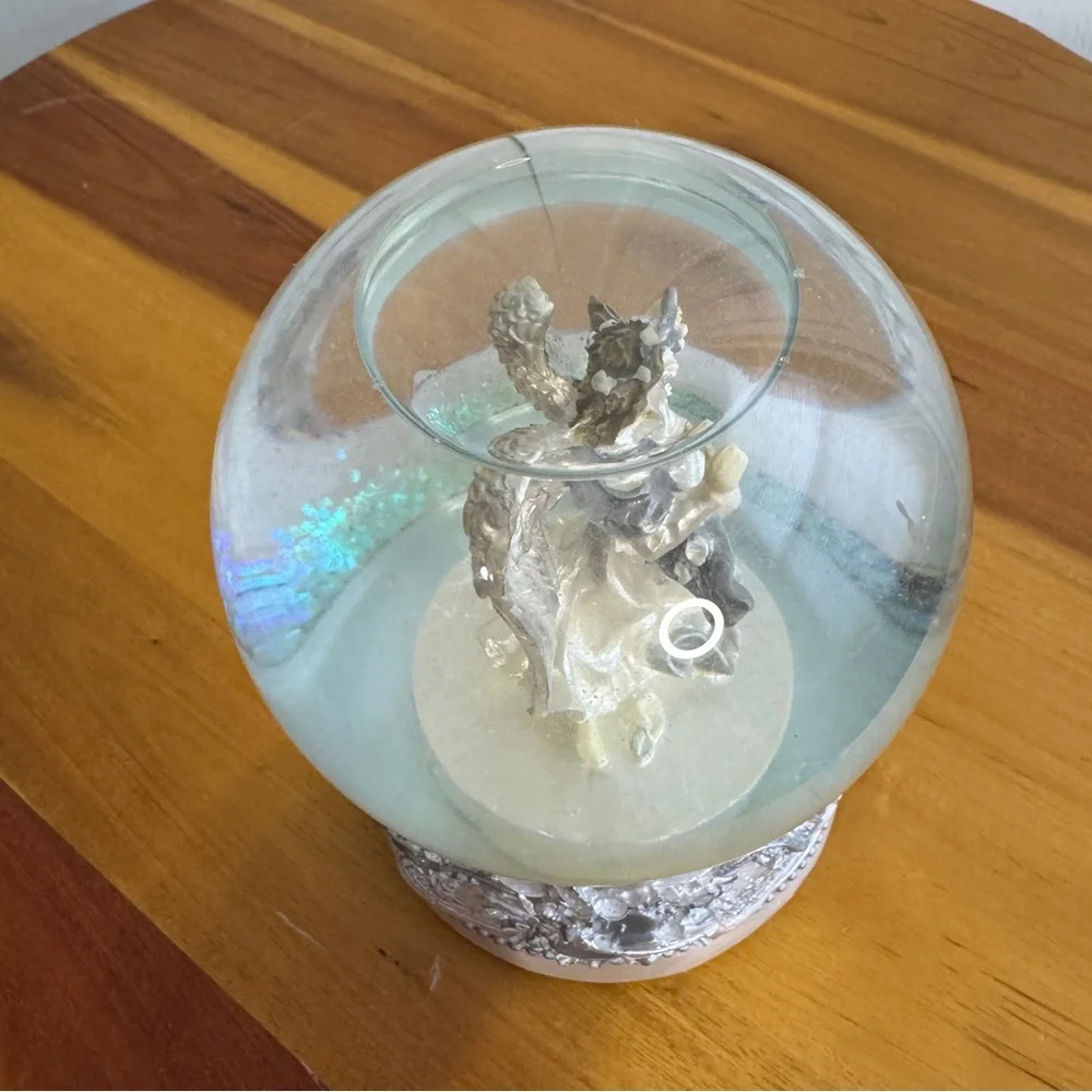 San Francisco Music Box silver bells angel snow‎ globe